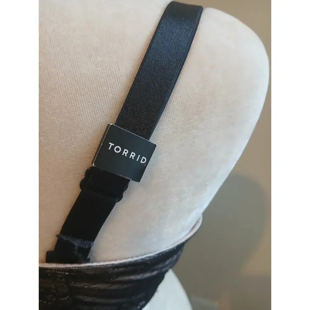 NWOT‎ Torrid Lacey 40DDD black bra padded